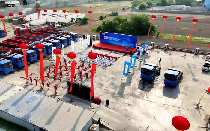 NG官网新能源牵引车批量发往煤炭运输前线